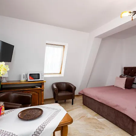 Bed & Breakfast Gallus- Z Klimatyzacja 4*