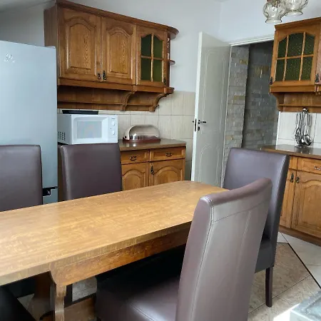 Gallus- Z Klimatyzacja Bed & Breakfast 4*