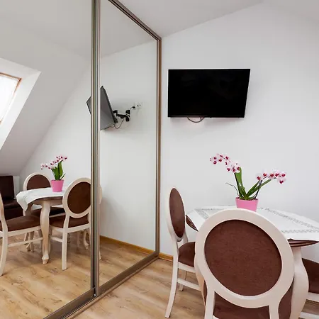 Gallus- Z Klimatyzacja ベッド・アンド・ブレックファスト クリニツァ・モルスカ